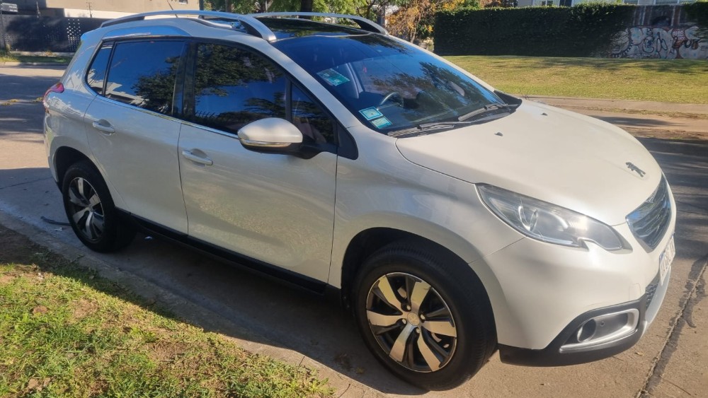 Peugeot 2008 Allure — foto 4
